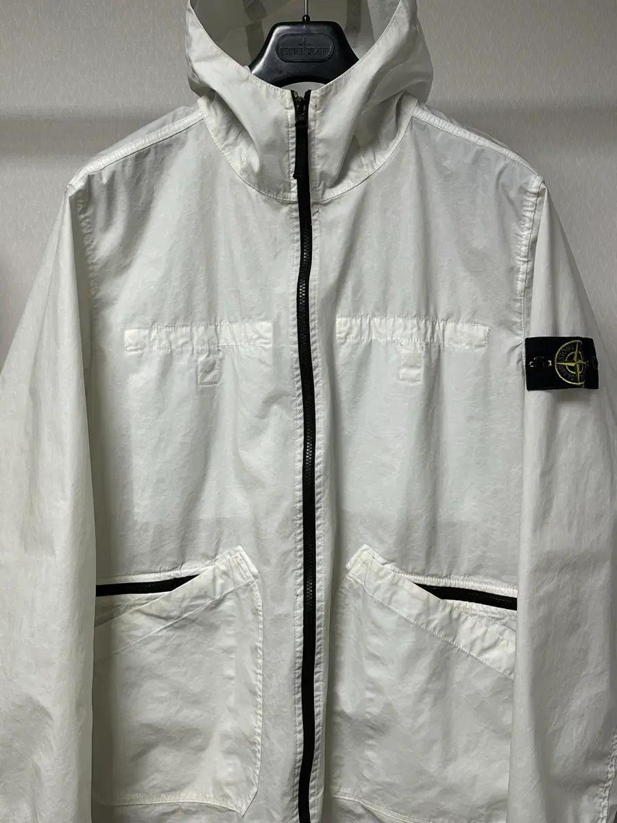 스톤아일랜드 어그레시브 고마토 자켓 22ss XL(105-110)