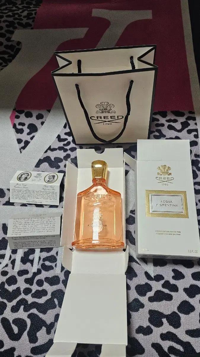 크리드 아쿠아 피오렌티나 100ml 여성향수 미개봉 새상품 + 쇼핑백