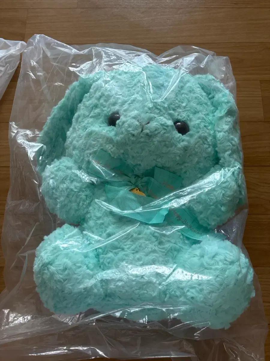 어뮤즈 일본 민트색 토끼 인형 새상품