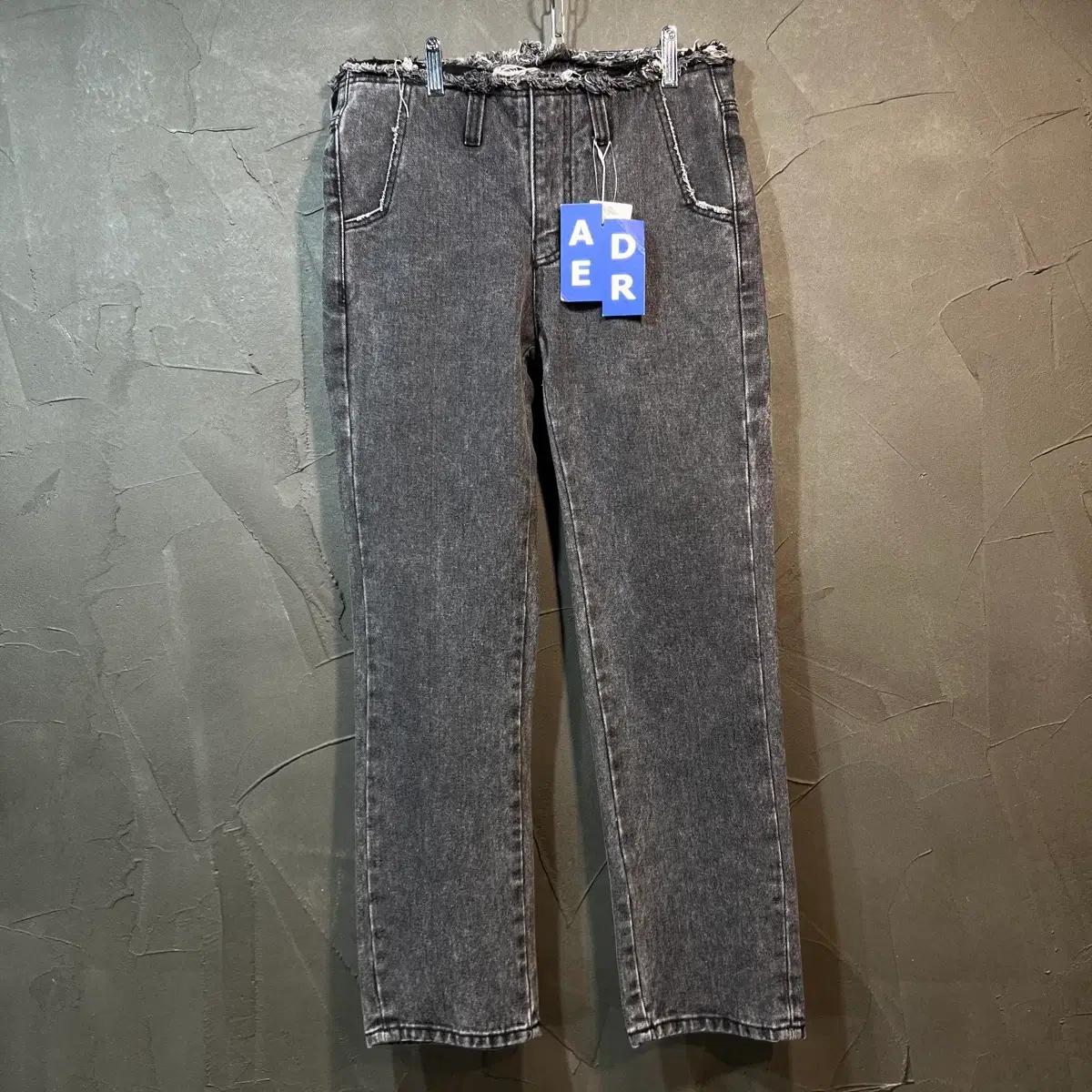 [Size 1] 아더에러 Adererror 백포켓 컷오프 흑청 데님 팬츠