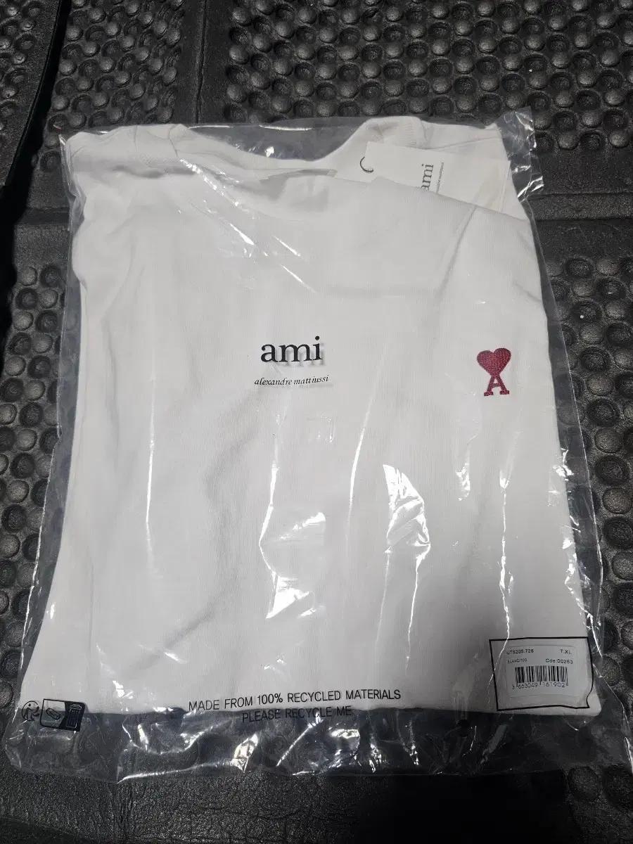 아미 스몰 하트 긴팔 티셔츠 화이트 XL