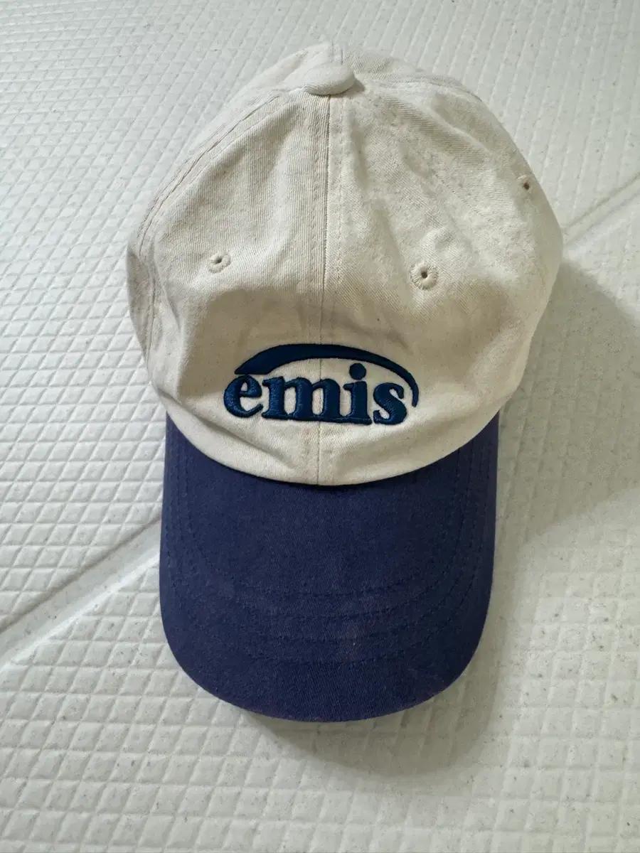 emis 볼캡