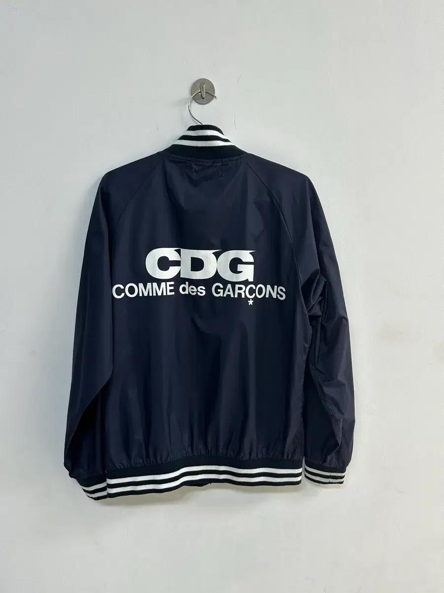 CDG 꼼데가르송 네이비 블루종 코치자켓