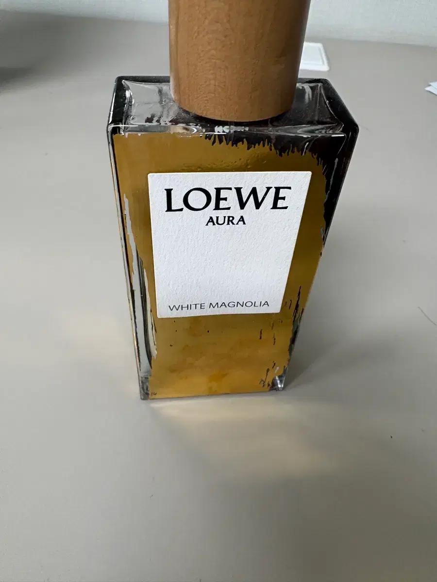 로에베 화이트 메그놀리아100ml edp(중고)