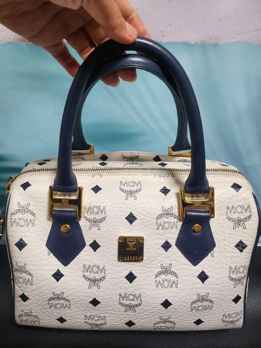 정품 MCM 토트백