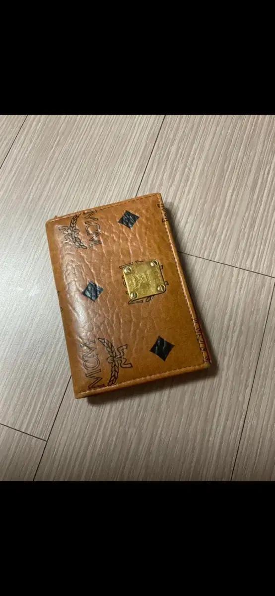 MCM 카드지갑