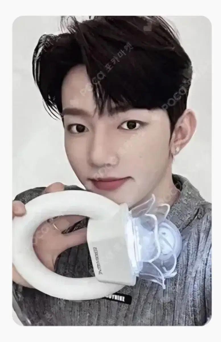 제로베이스원, 이븐 응원봉 포카 구합니다!!