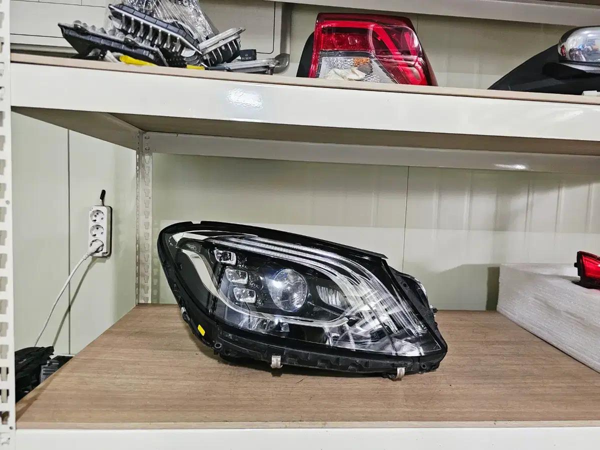 벤츠 s클래스 w222 lci 중고부품 헤드라이트