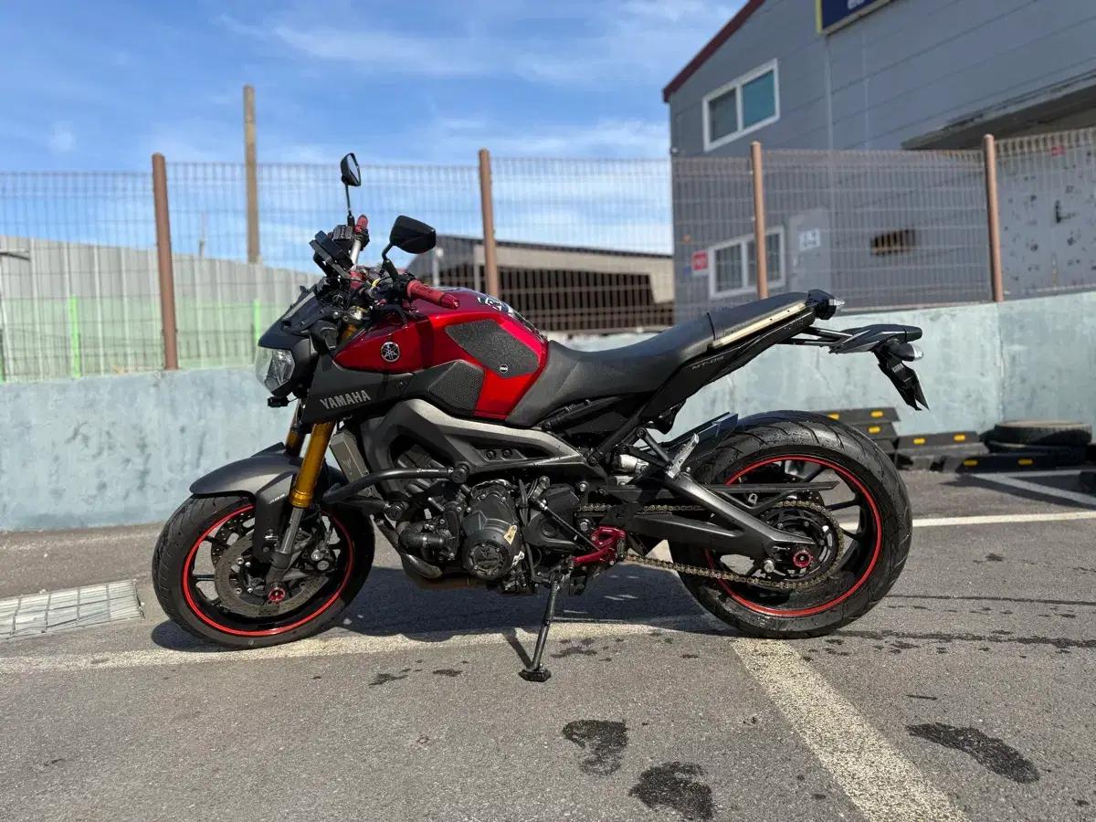 야마하 MT09 2016년 48,000km
