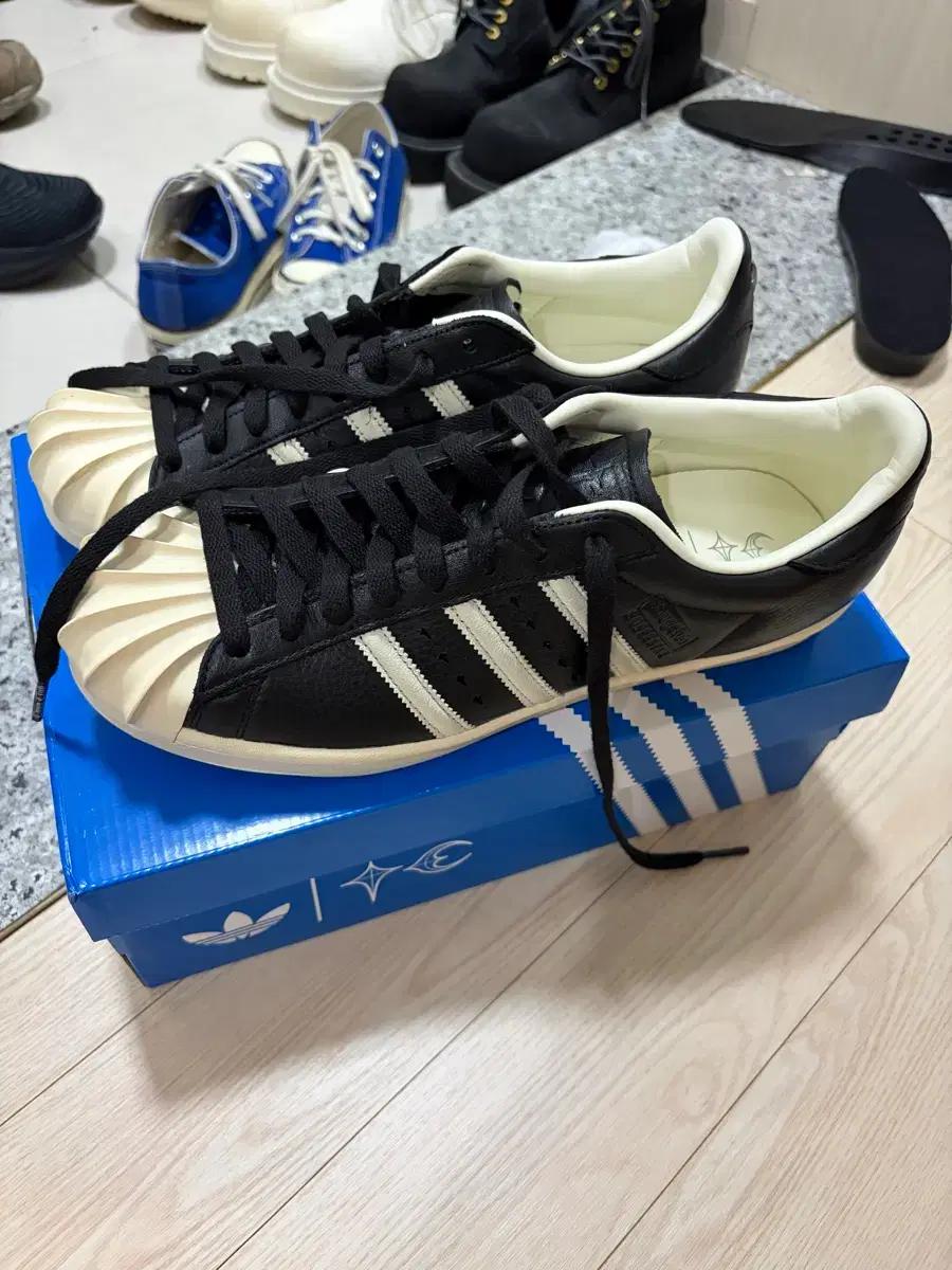 아디다스 떠그클럽 슈퍼스타 280