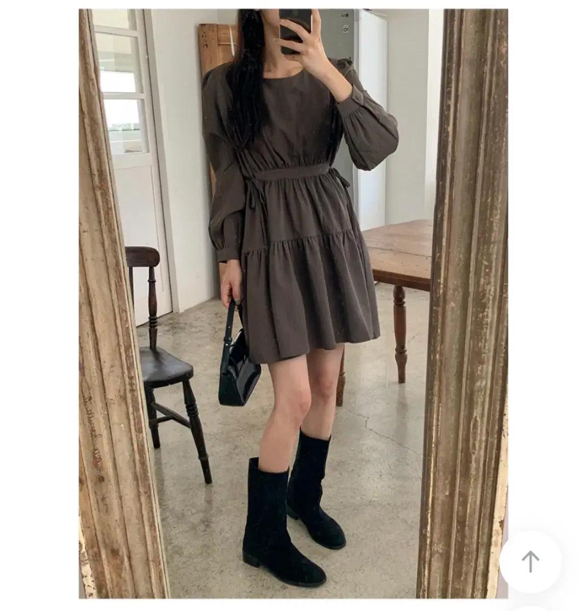 카키브라운 하객룩 데이트룩 미니원피스