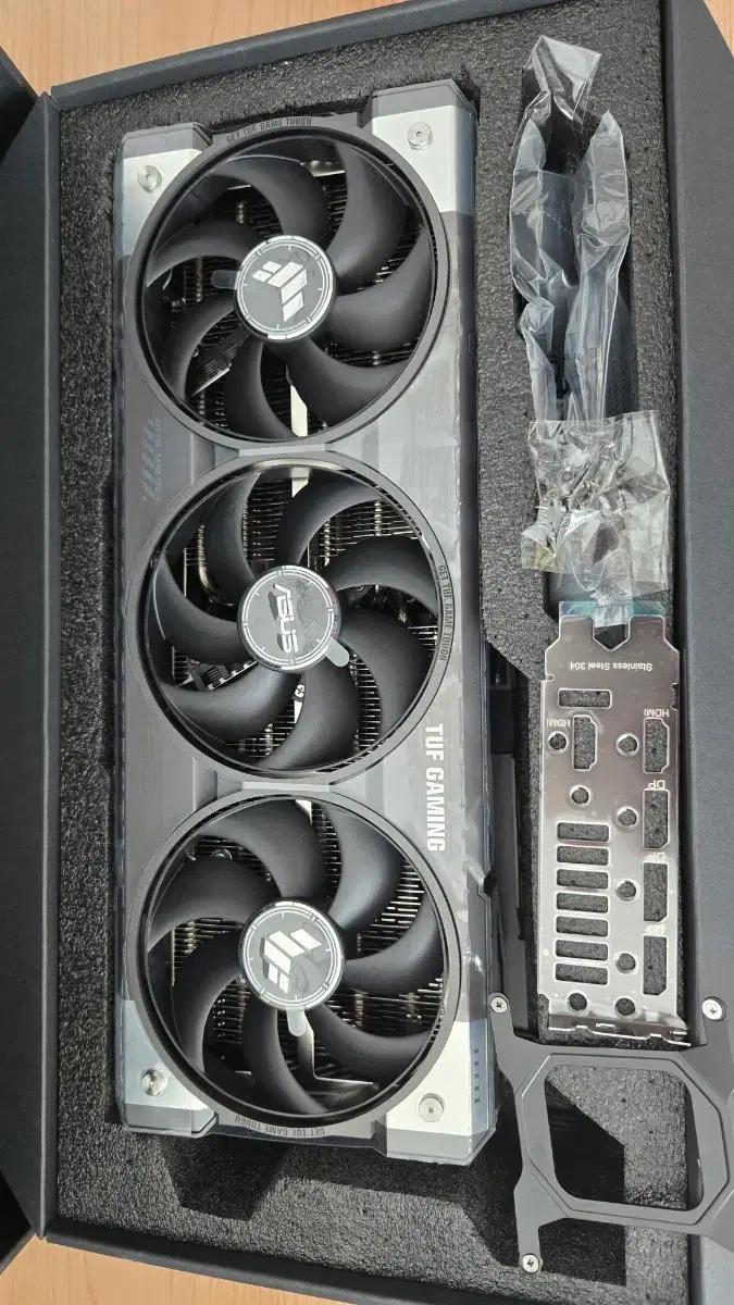 ASUS TUF RTX5090 터프 슈라우드(부품용)