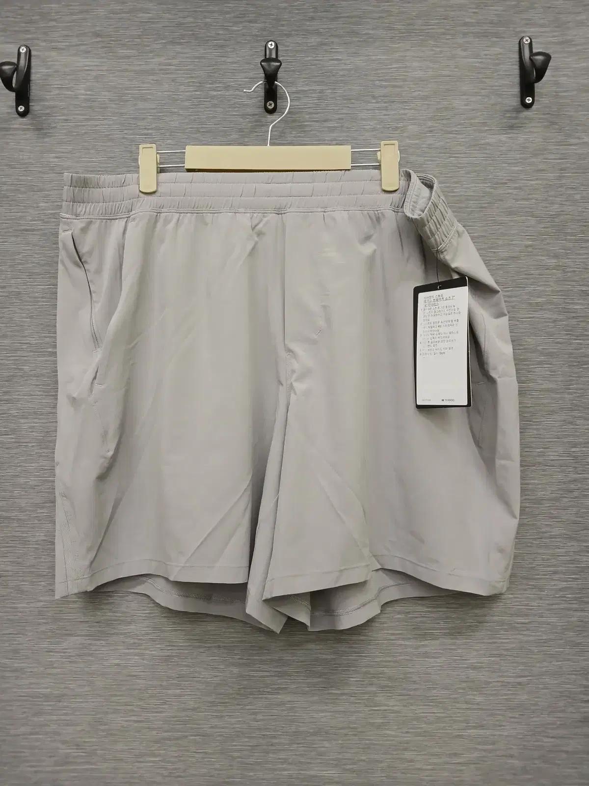 4662 새상품 룰루레몬 반바지 36