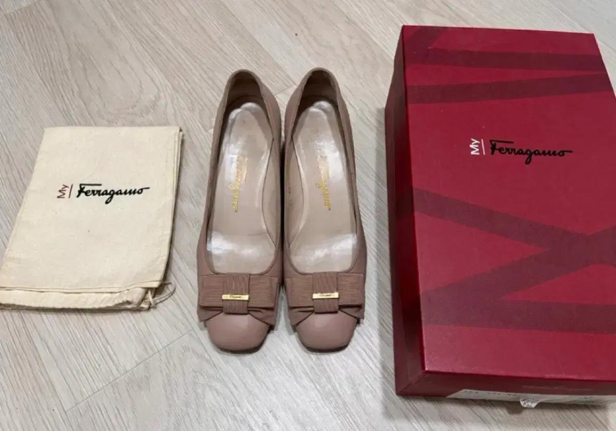 My Ferragamo 마이 페라가모 My Muse_핑크 리본 미들힐 슈