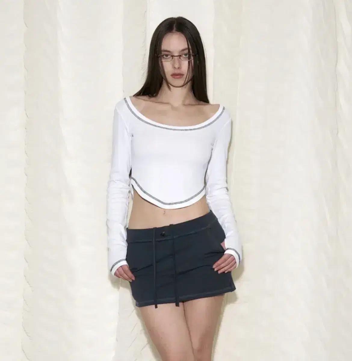 플리즈노팔로우 플노팔 뉴라벨 리브드 유라인 롱슬리브 탑 화이트