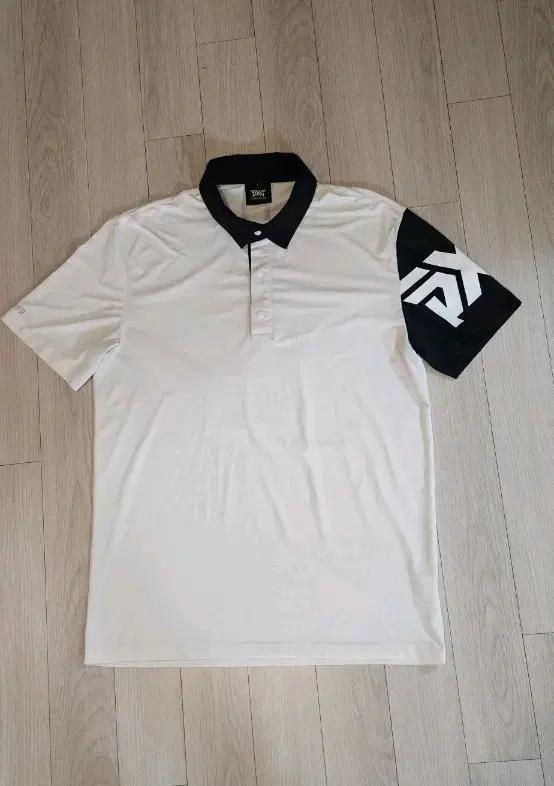 PXG 화이트 카라 반팔티셔츠 블랙 포인트100