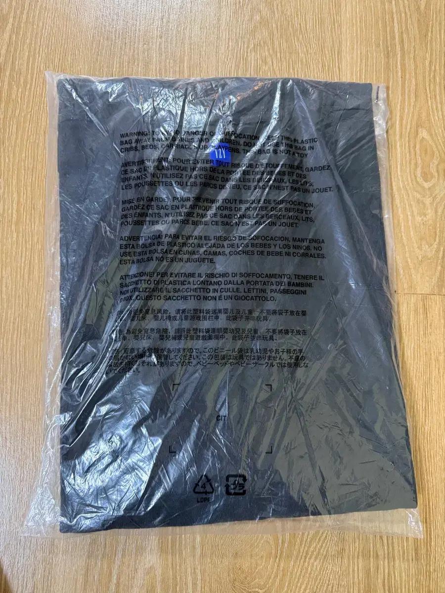Yeezy GAP 롱슬리브 블랙 XL
