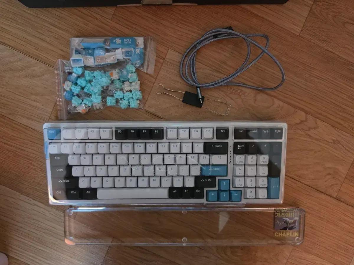 vgn v98 pro v2 99배열 키보드 aula f99 독거미