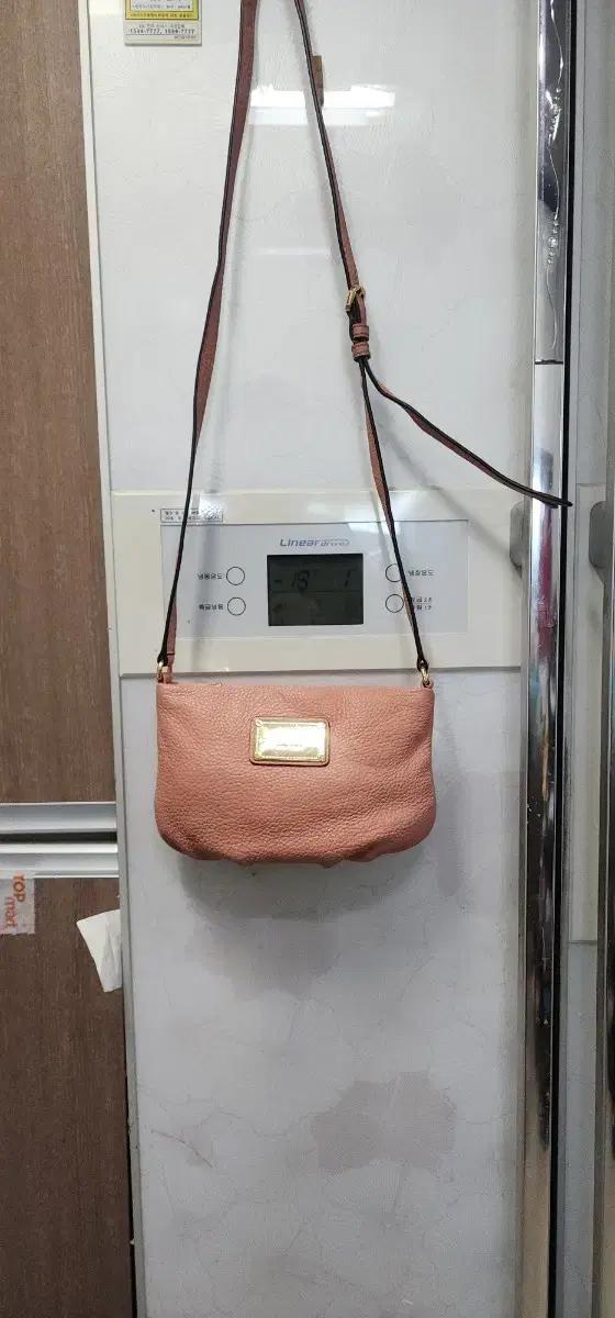 마크제이콥스 만두백 크로스