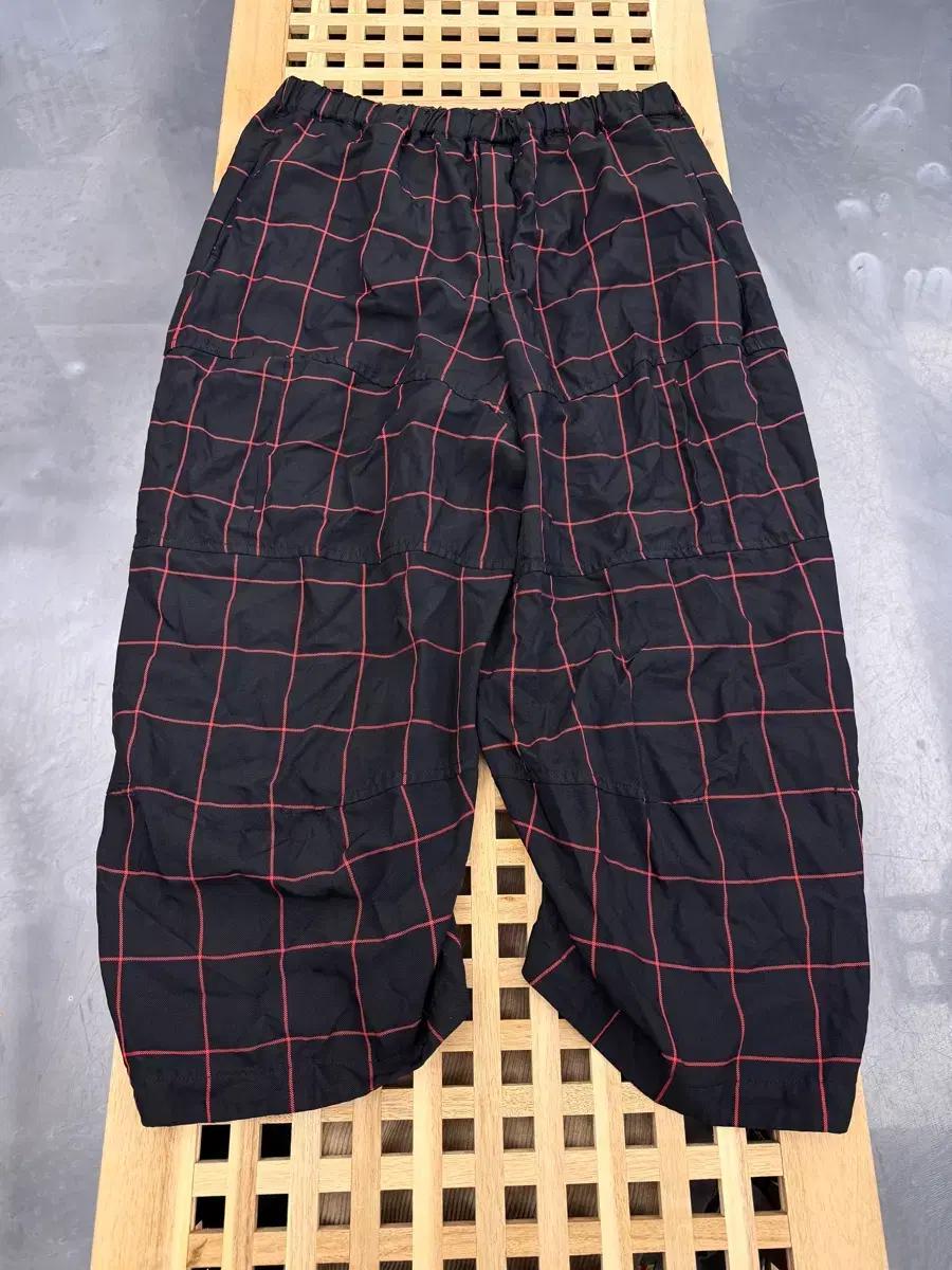 BLACK Comme des Garcons 꼼데가르송블랙 팬츠