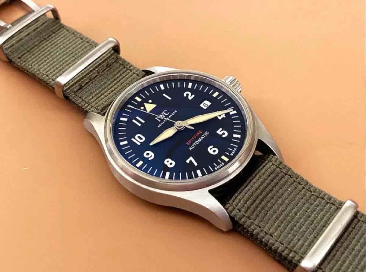IWC 스핏파이어 39mm 구합니다