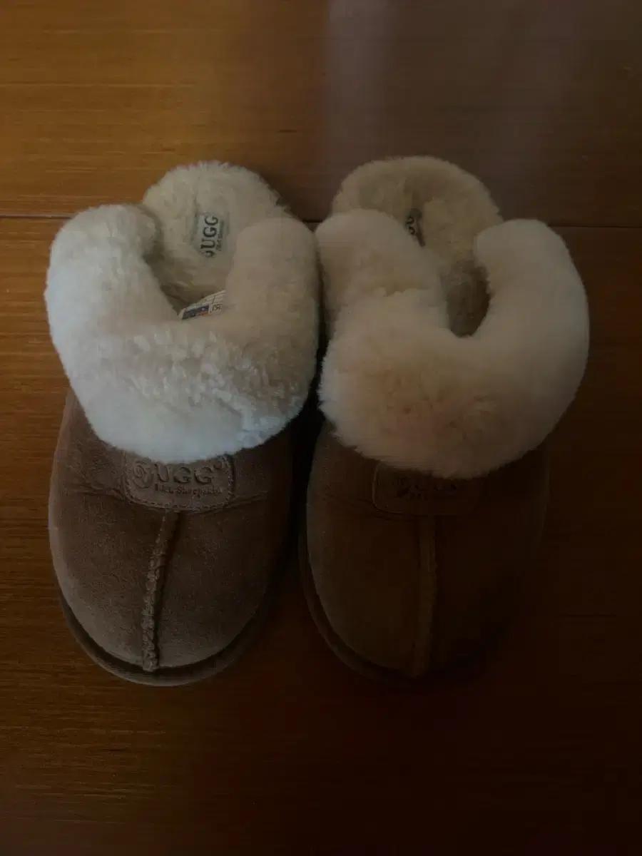 UGG 어그 브라운 털 슬리퍼