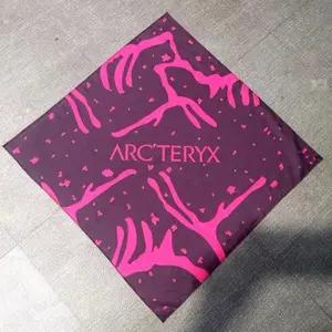Arc'teryx  스켈레톤 버드 그래픽