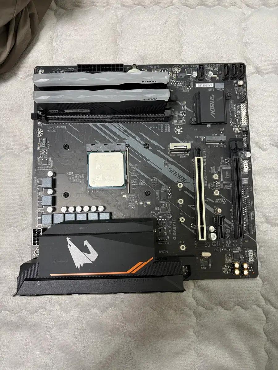 클레브 ddr4 8g 3200 *2