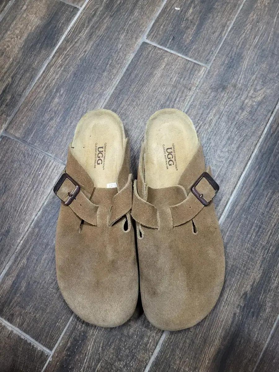 UGG 어그 스웨이드 브라운 뮬 슬리퍼260