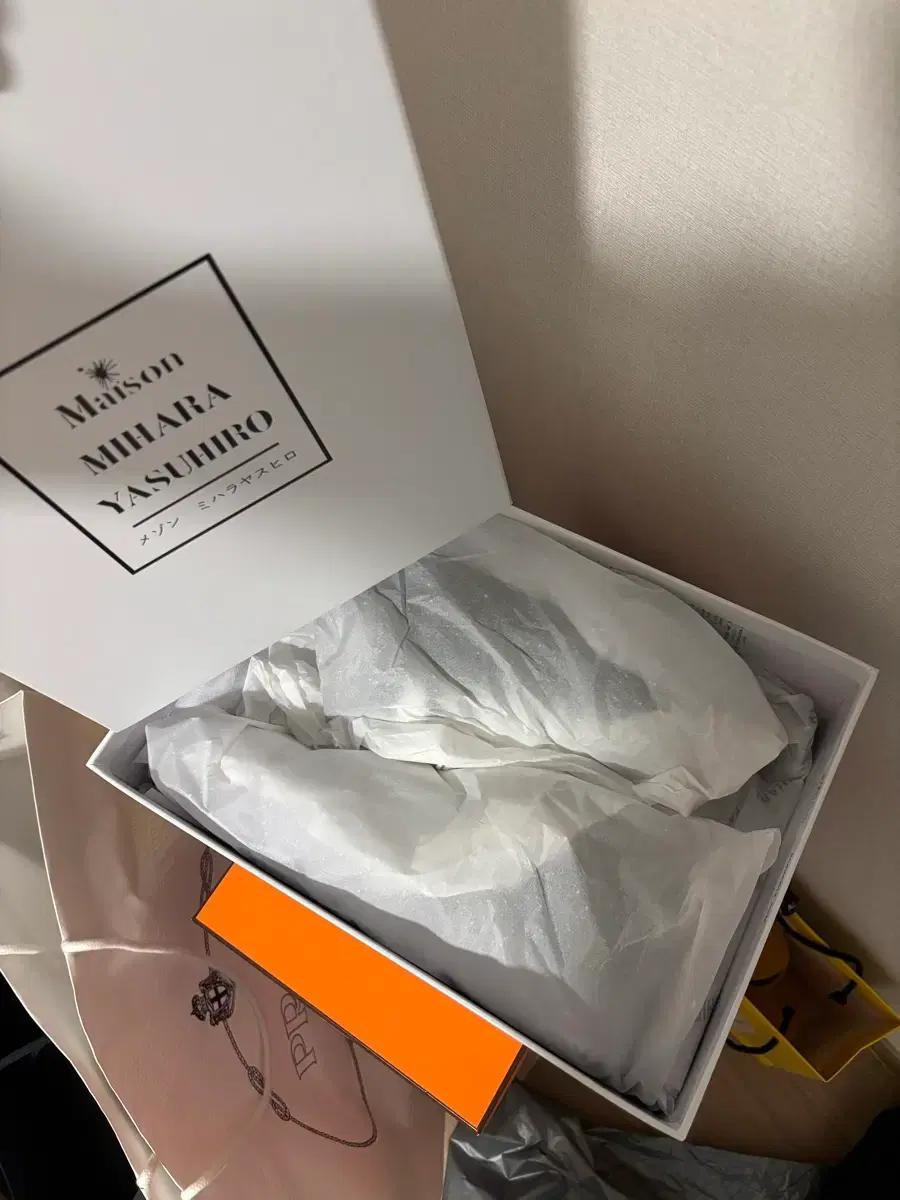 메종 미하라 야스히로 피터슨 OG 솔 캔버스 로우 블랙