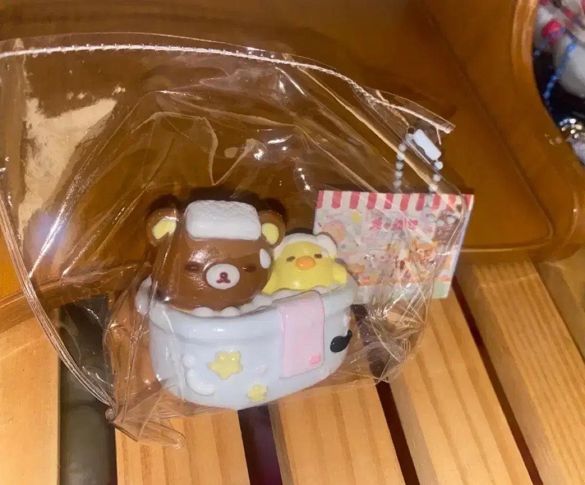 샤오홍슈 리락쿠마 키이로이토리 욕조 목욕 말랑이 키티