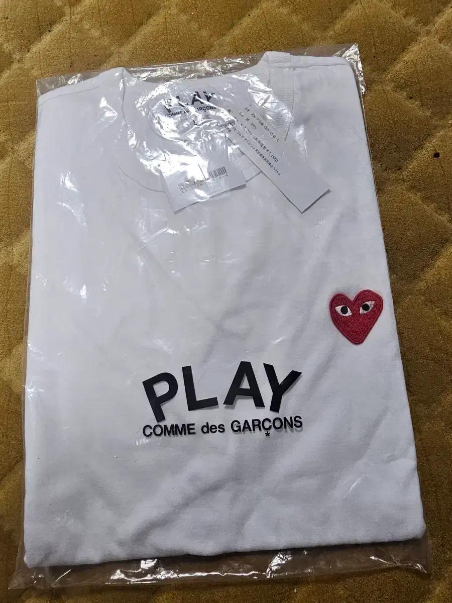 꼼데가르송 플레이 흰색 하트 반팔 티셔츠L