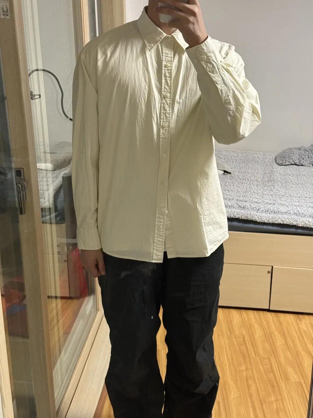 유니온블루 런드리셔츠 레몬 M 팝니다