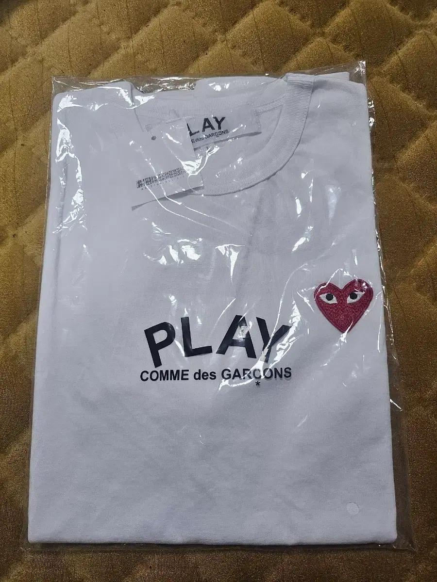 꼼데가르송 PLAY 흰색 하트 반팔 티셔츠L