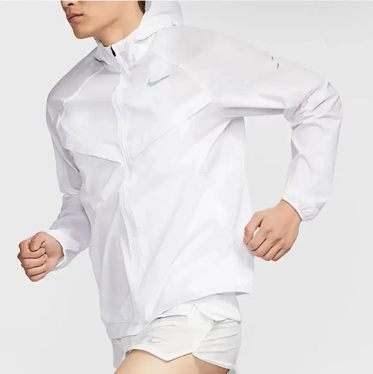 나이키 화이트 런닝 바람막이