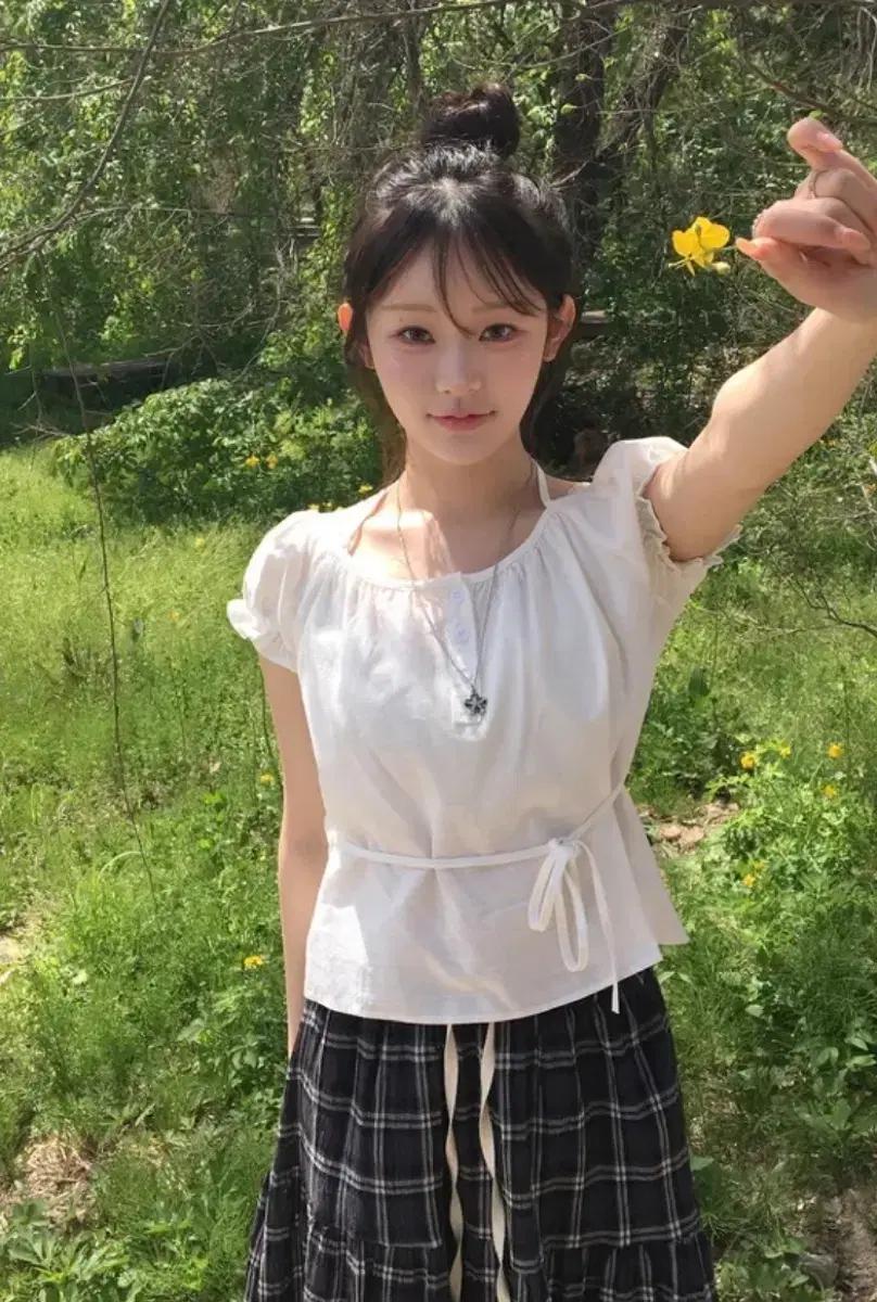 셔링 블라우스/아뜨랑스리리앤코히니크워너비뮤즈베니토가나다란하객룩데이트룩