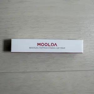 (새상품)MOOLDA 타투 픽싱 립 틴트 판매합니다!