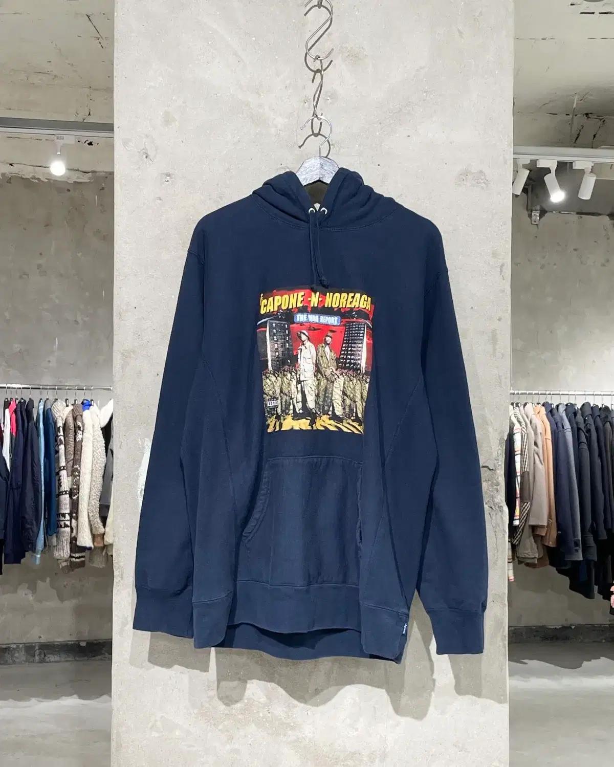 슈프림 16S/S 딥 네이비 카포네 워 리포트 후디