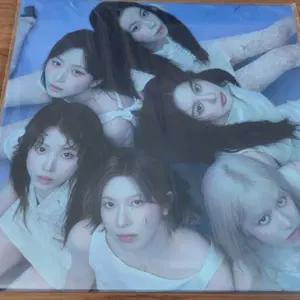 엔믹스 Blue Valentine LP 미개봉 판매합니다.