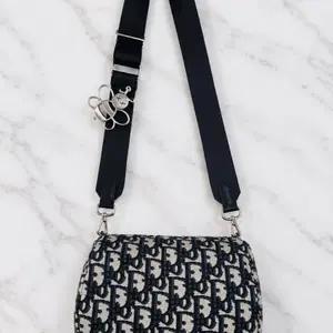 마지막가격 Whle) D I O R Oblique Upcycling bag