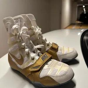 나이이키 하이퍼 ko1 235- 240 size5