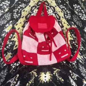아크네 스튜디오 니트 페이스 백팩 Acne Studio Wool Knitted Face Backpack