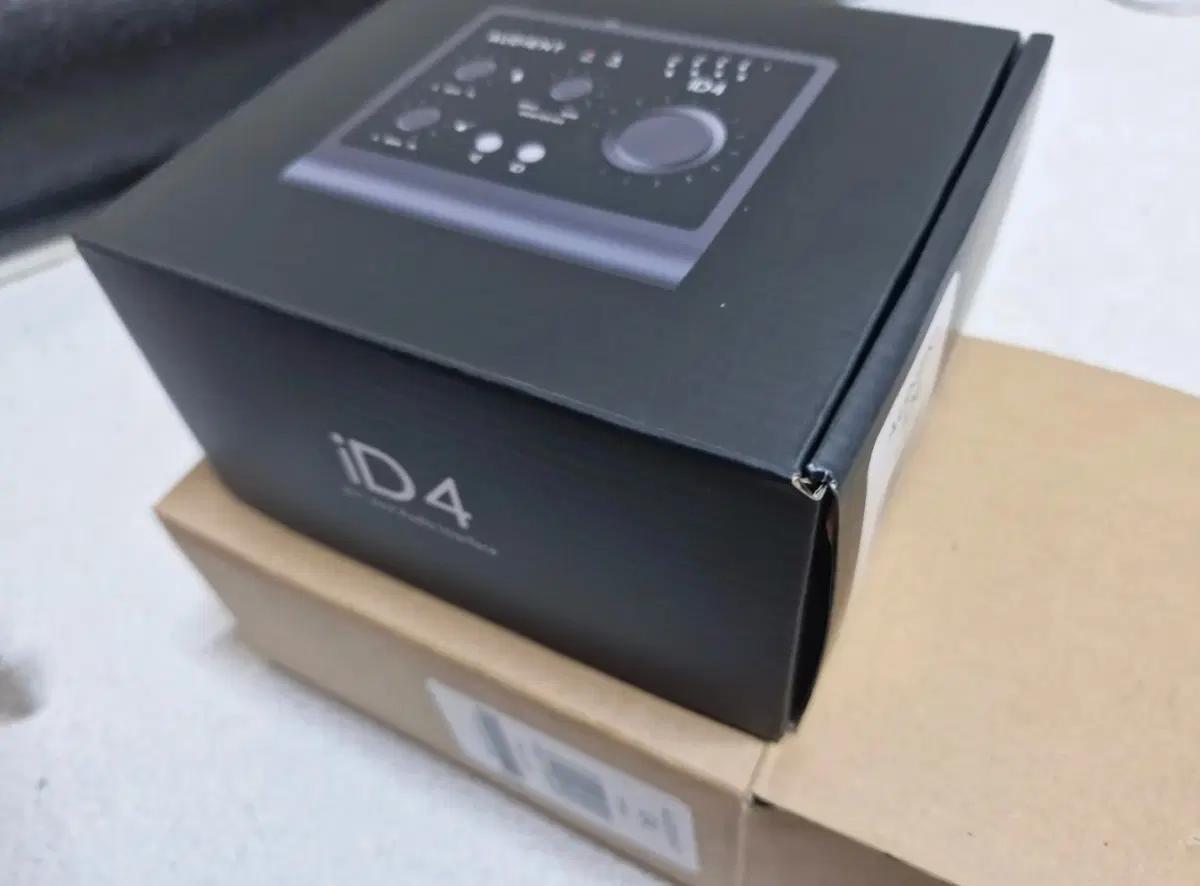 Audient id4 오디오 인터페이스