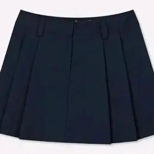 스파오 여성용 핀턱 플리츠 미니 스커트 네이비,L