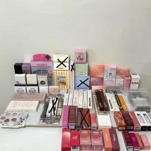 아이섀도우 섀도우 팔레트 틴트 블러셔 립앤 치크 아이라이너 마스카라 픽서 쿠션 ( 투쿨포스쿨 삐아 릴리바이레드 릴바레