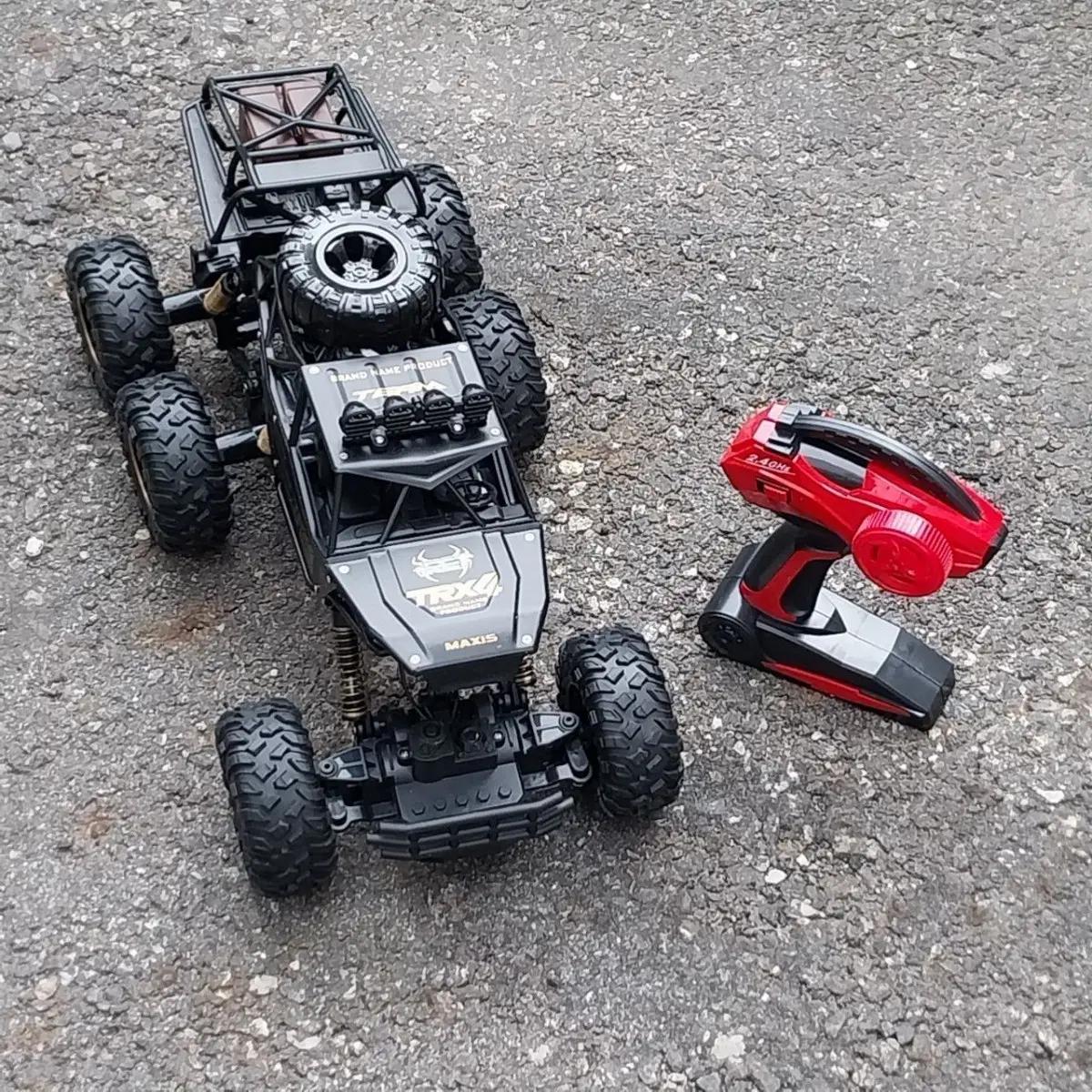 ROCK KING RC카 풀박스 6륜(6WD) 락크롤러 타입 대형 RC카, 2.4GHz 권총형 조종기 제품