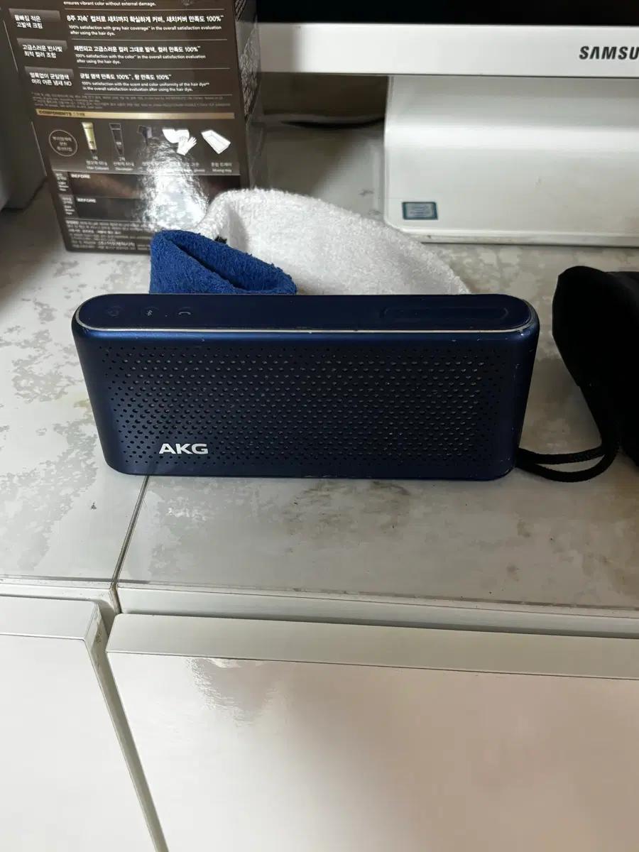 AKG 블루투스 스피커