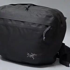 아크테릭스 ARC'TERYX 루나라 10 숄더백 멀티 다용도가방