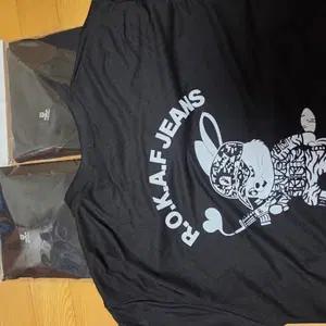 로카프 뉴진스 티셔츠 110