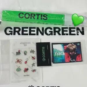 코르티스 릴리즈파티 쇼케이스 역조공 임시 응원봉 그린그린 판매 양도 cortis greengreen